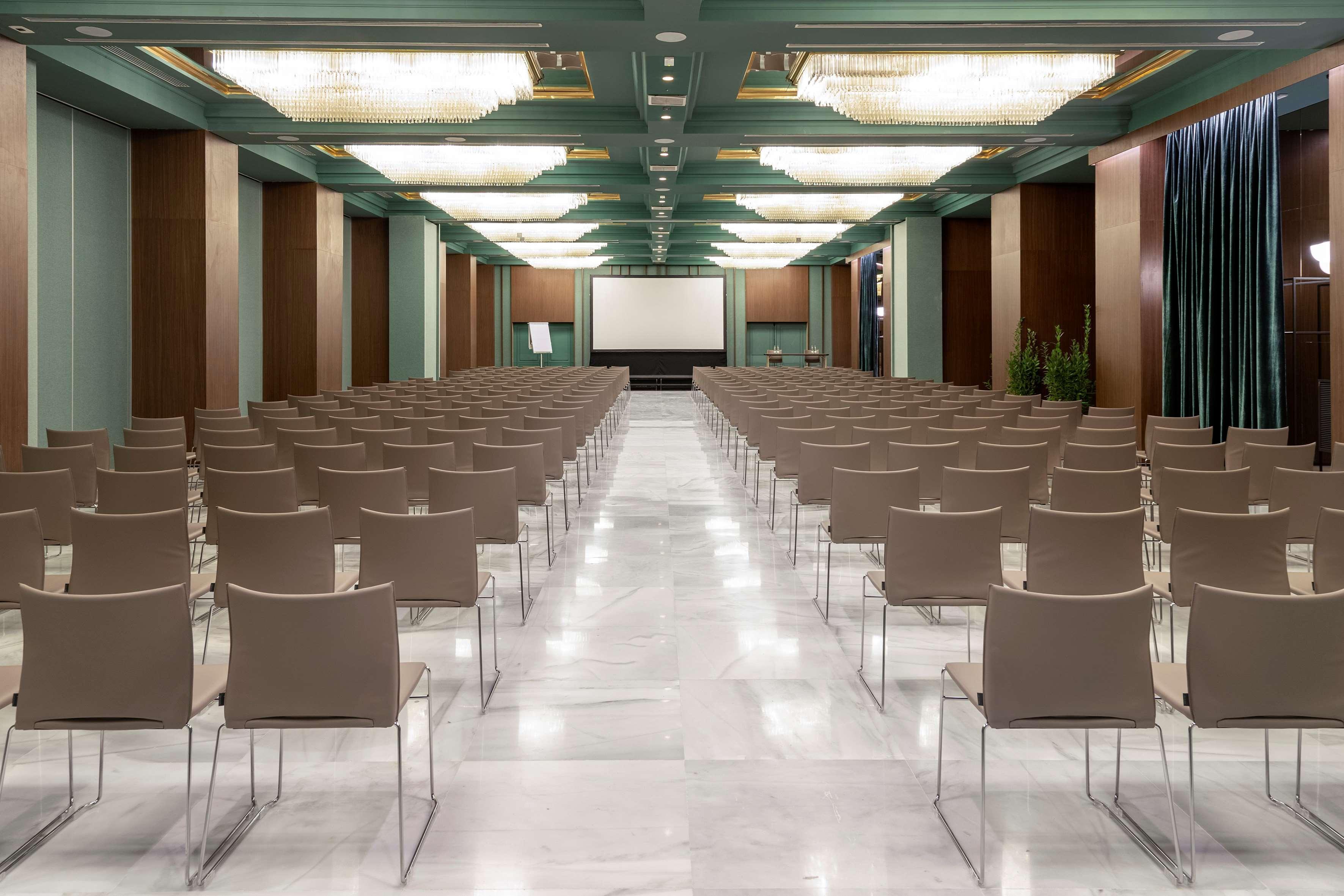 Melia Milano Hotel Exterior photo The main conference room