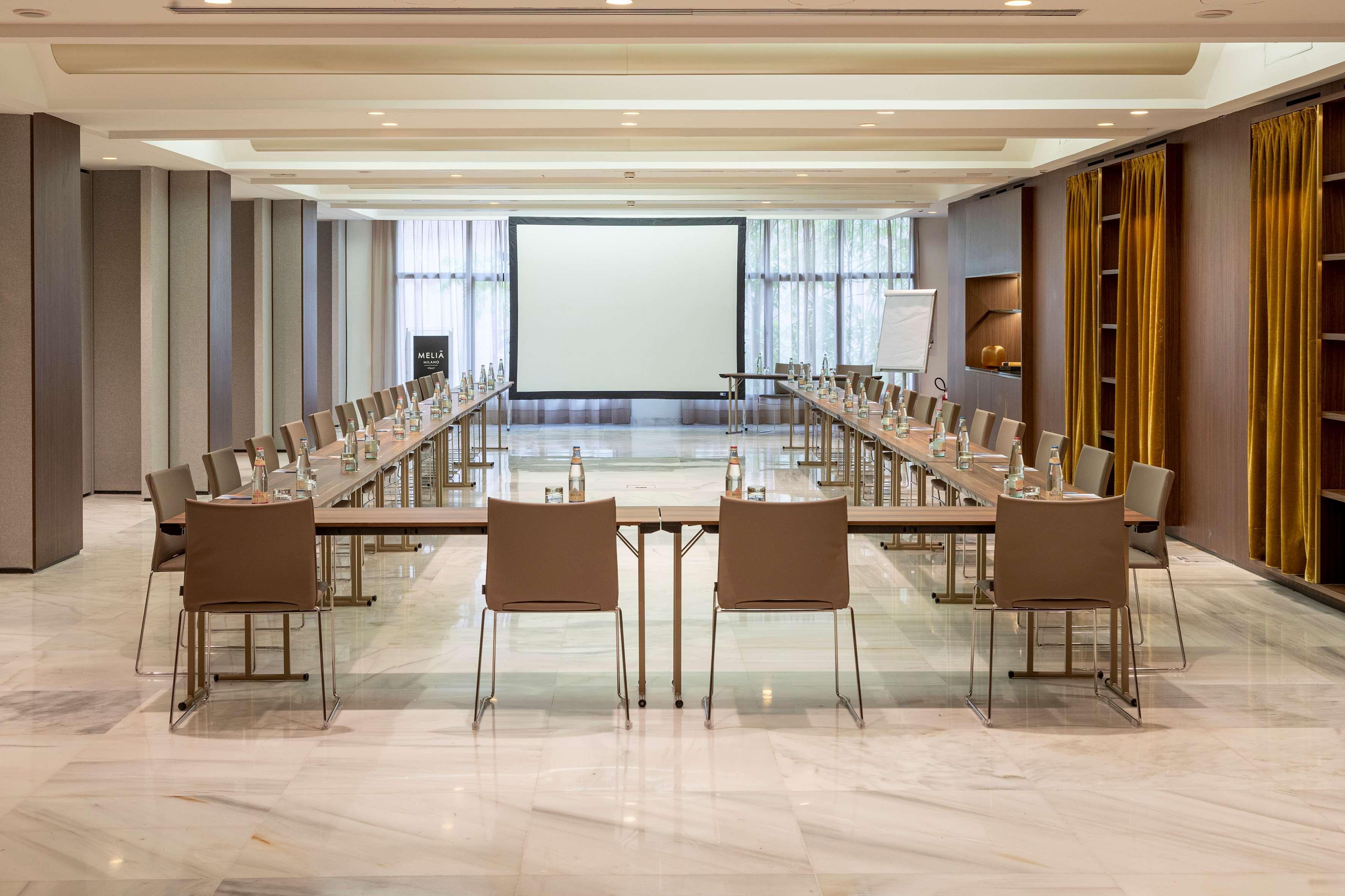 Melia Milano Hotel Exterior photo Meeting room