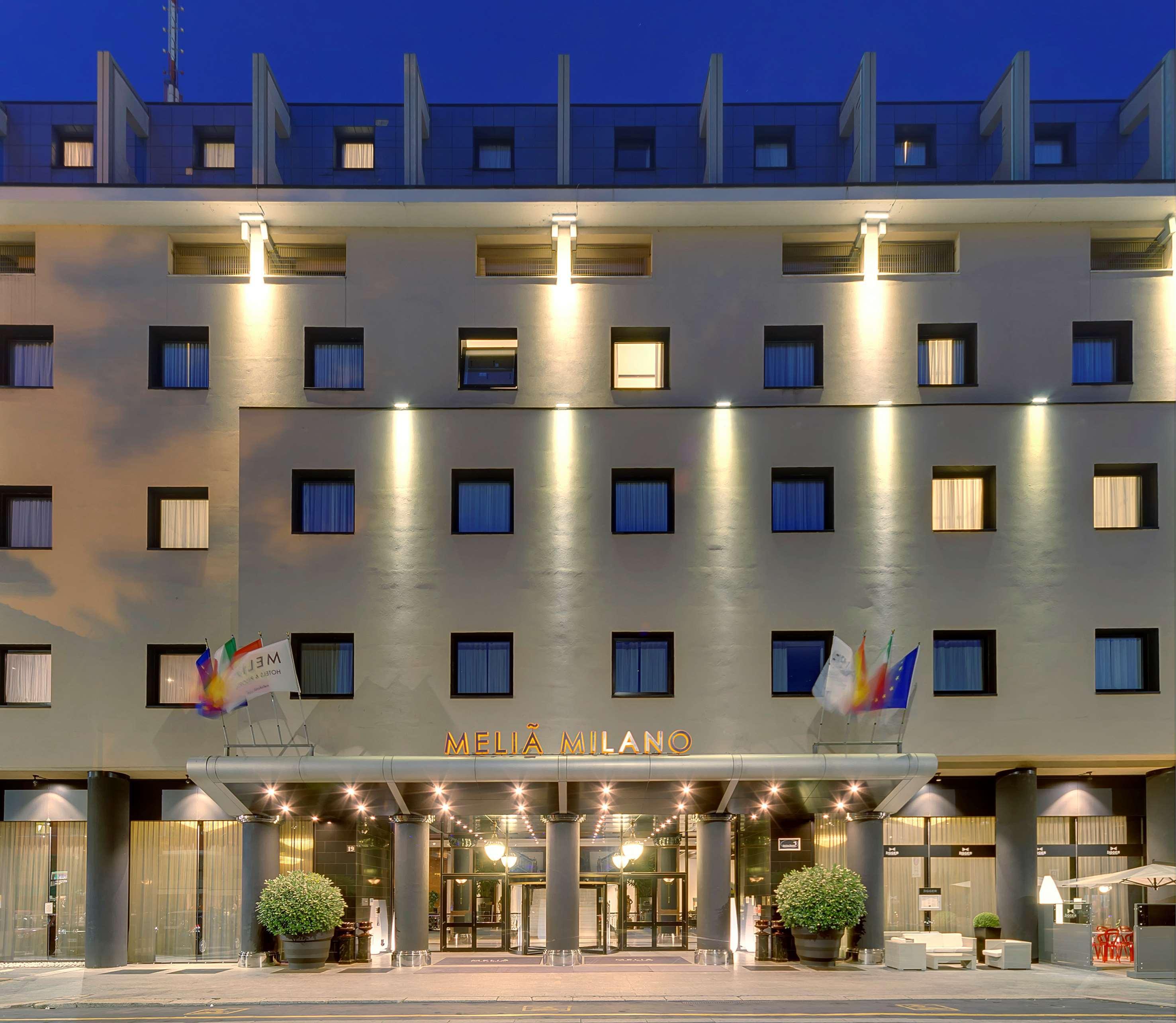 Melia Milano Hotel Exterior photo