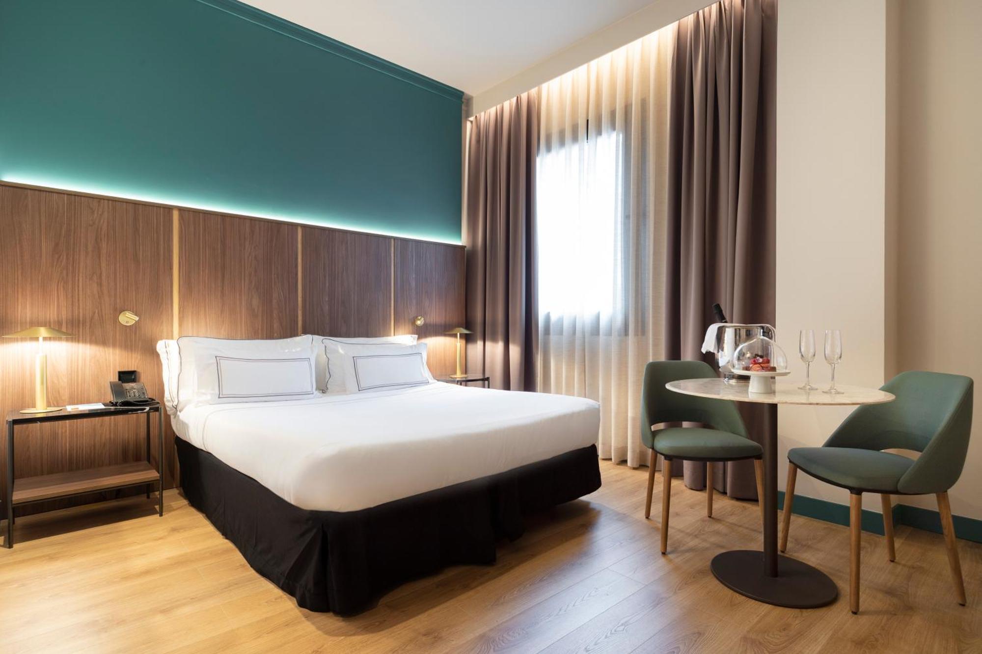 Melia Milano Hotel Exterior photo